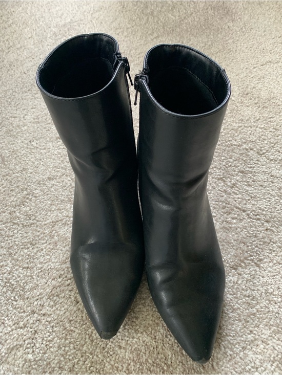 Madden Girl Shoes - Madden Girl Black Pointed Toe Faux Leather Ankle Booties with Side Zip